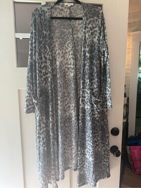 LuLaRoe Gray Leopard Duster Cardigan